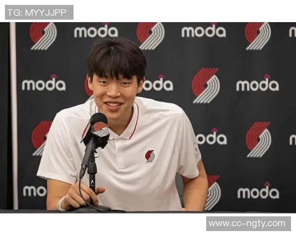 杨瀚森工作室全力以赴每一刻展现对胜利的无限渴望与拼搏精神