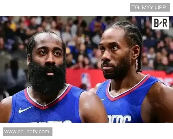 杜兰特盛赞快船双星哈登与小卡实力无可置疑能赢任何阵容 杜兰特盛赞快船双星哈登与小卡实力无可置疑能赢任何阵容